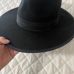 Black Fall Hat 