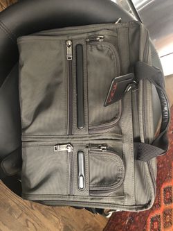TUMI BRIEFCASE 💼