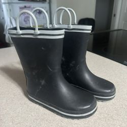 Black Rain Boots For Toddlers Size 9. Pickup in Everett, Wa. 