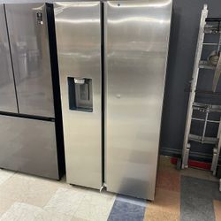 New Samsung counter Depth Refrigerator 