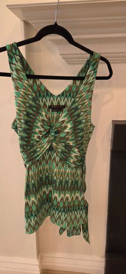 Brand New BCBG Green Patterned Twist-Front Women's Top