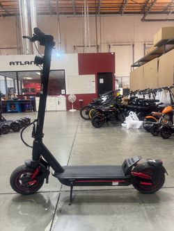 Electric scooter