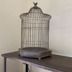 Vintage Metal Birdcage w/Removable Metal Tray