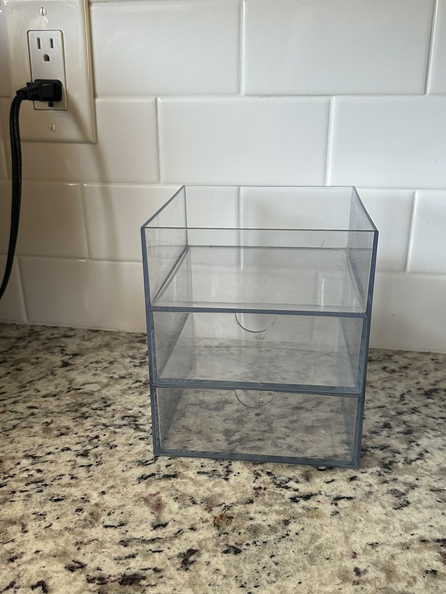 Plastic Drawers/Organizer