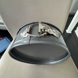 Nonstick Bakeware 7-Inch Round Springform Pan, Gray