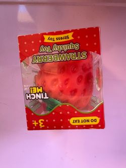 Crunchy strawberry squishy