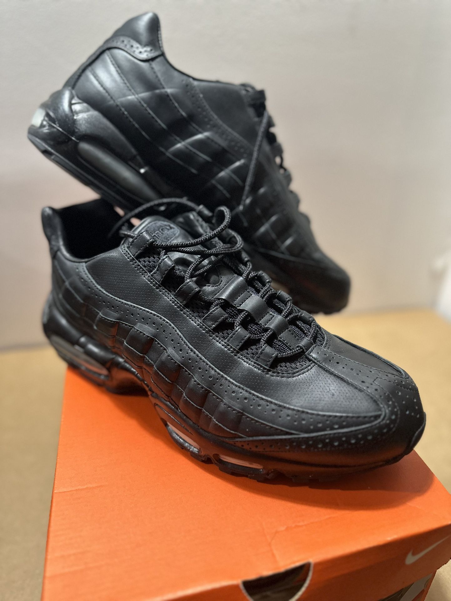 NIKE AIR MAX 95 SUPREME - BLACK/BLACK 314993 001