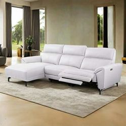 New Luxury Genuine Leather Power Recliner Sectional Couch / Free Delivery 