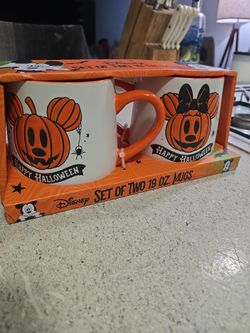 Disney Halloween Mickey And Minnie Mouse Set Of Mugs
