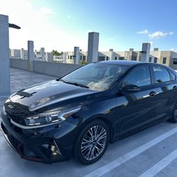 2022 KIA Forte GT LINE