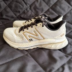 New Balance Fresh Foam X 860v13 Women Size 7 Running Shoes Cream Gold