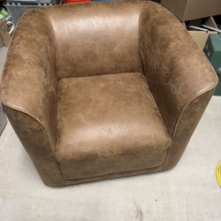 Revolve Saddle Swivel Chair