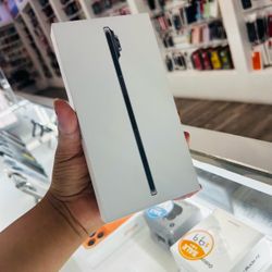 iPhone 17  Air