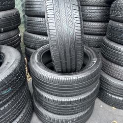 Set Of Four Used Michelin 235/55/20 98% TREAD LIFE