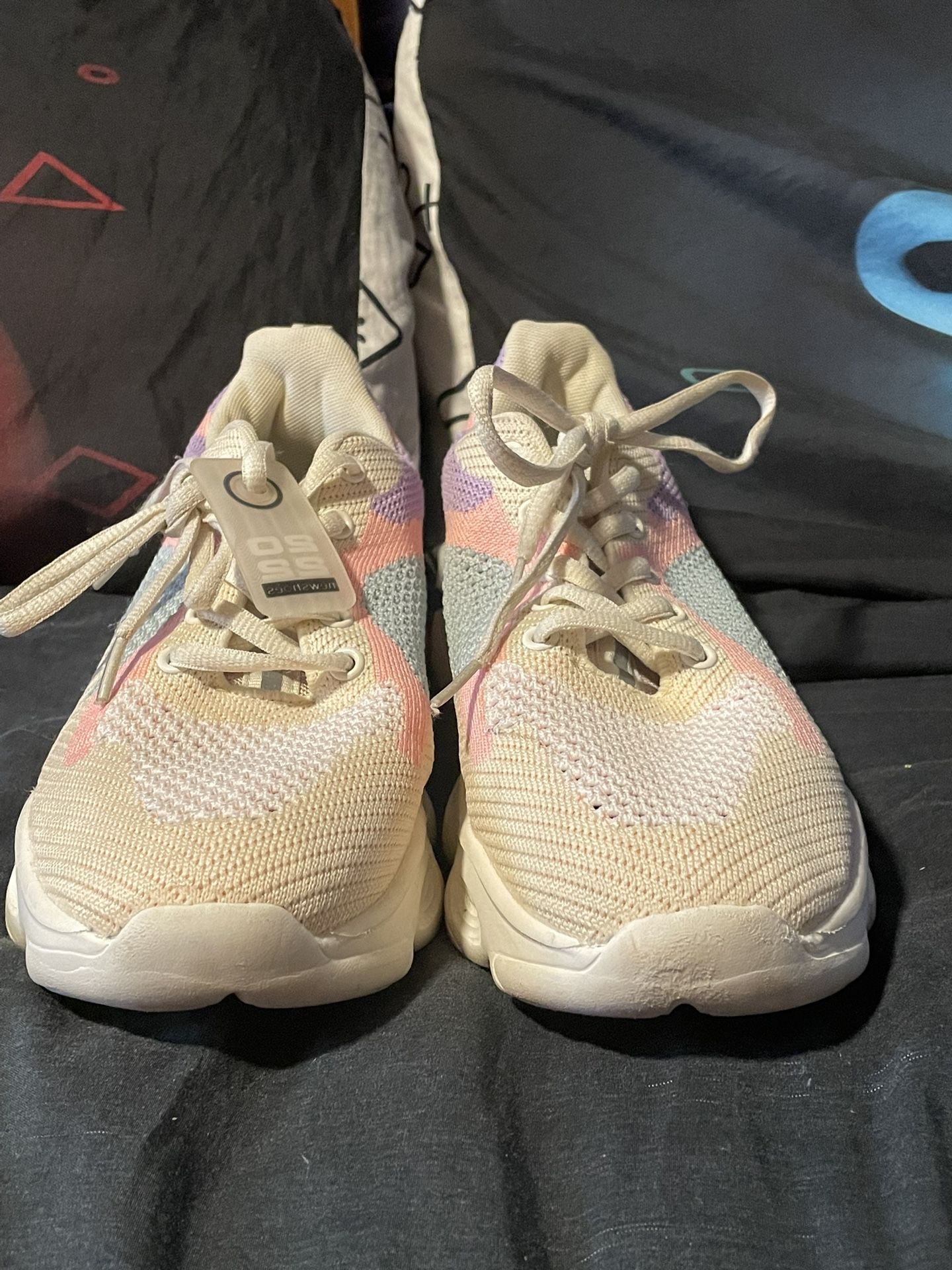 Unbranded Girls Cream And Pink Size 7.5 Girls Knit Sneakers