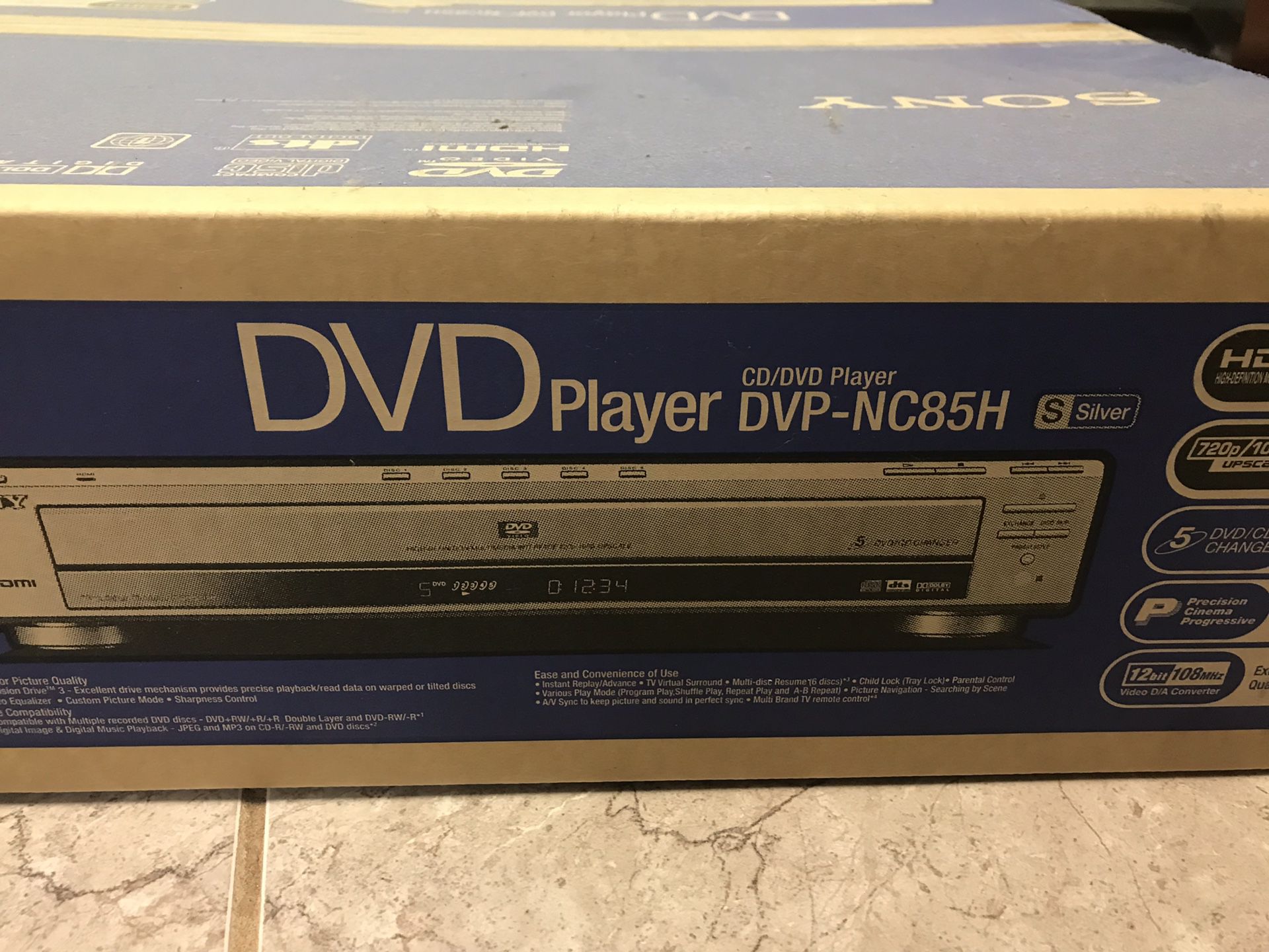 Brand new CD/ DVD player