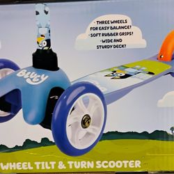 Bluey 3 Wheel Tilt And Turn Scooter 