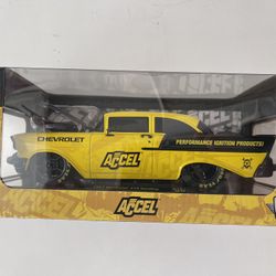 1:24 M2 Machines 1957 Chevrolet 210 Bel Air Chase