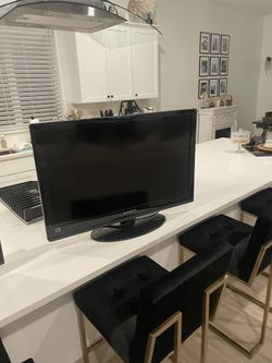 30” TV