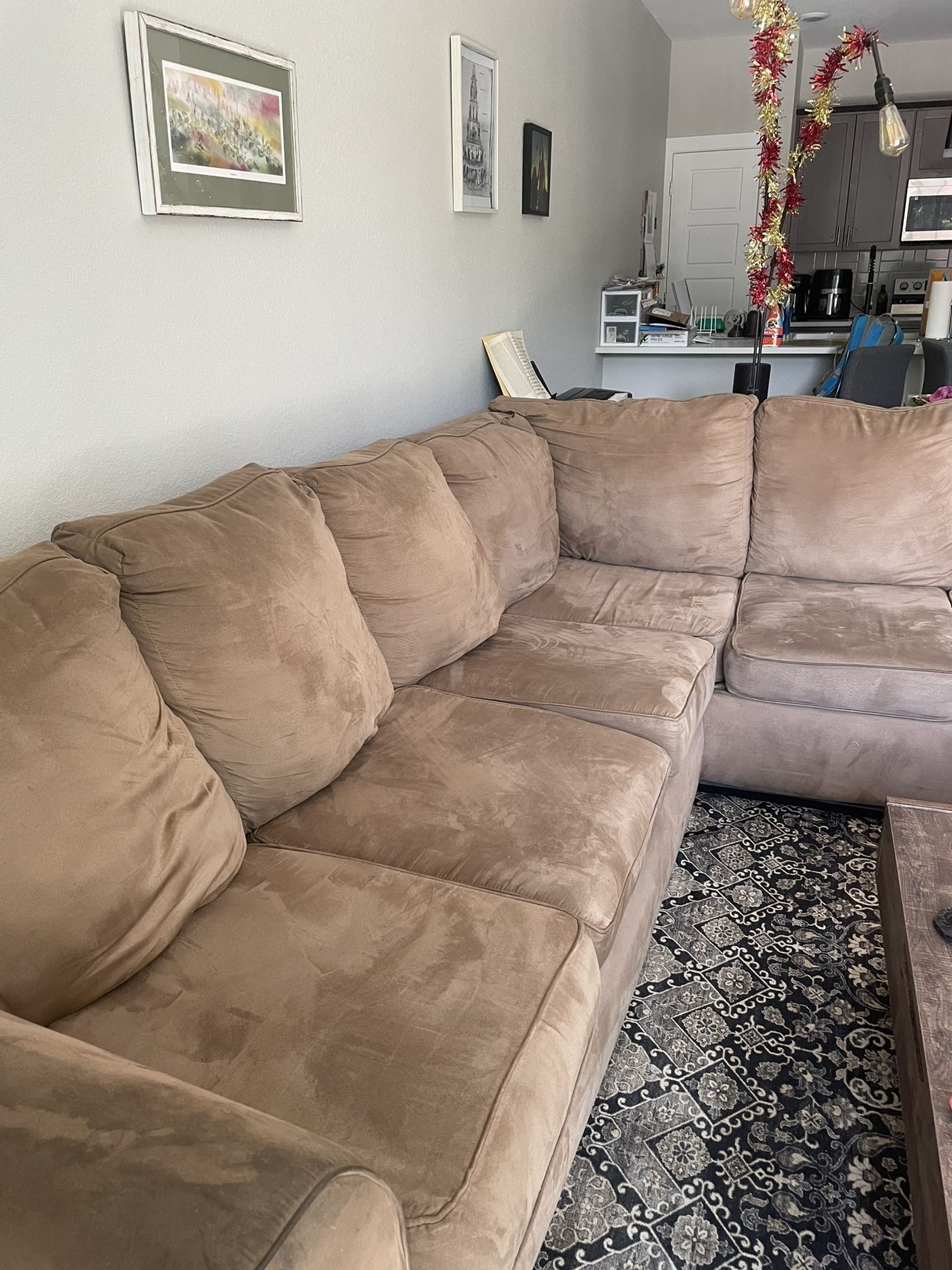 Sectional couch