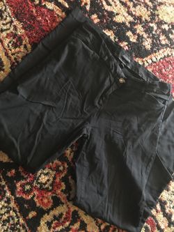 Woman’s black dress pants 10