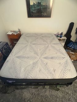 Queen Sized Mattress AND Adjustable Frame