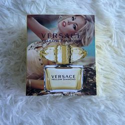 Versace yellow diamond