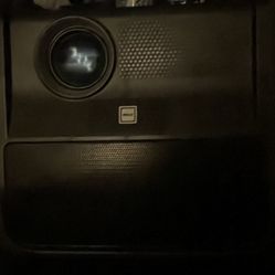 RCA portable Projector