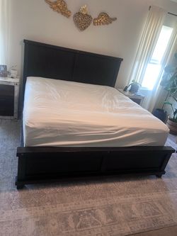 King size bed, industrial style