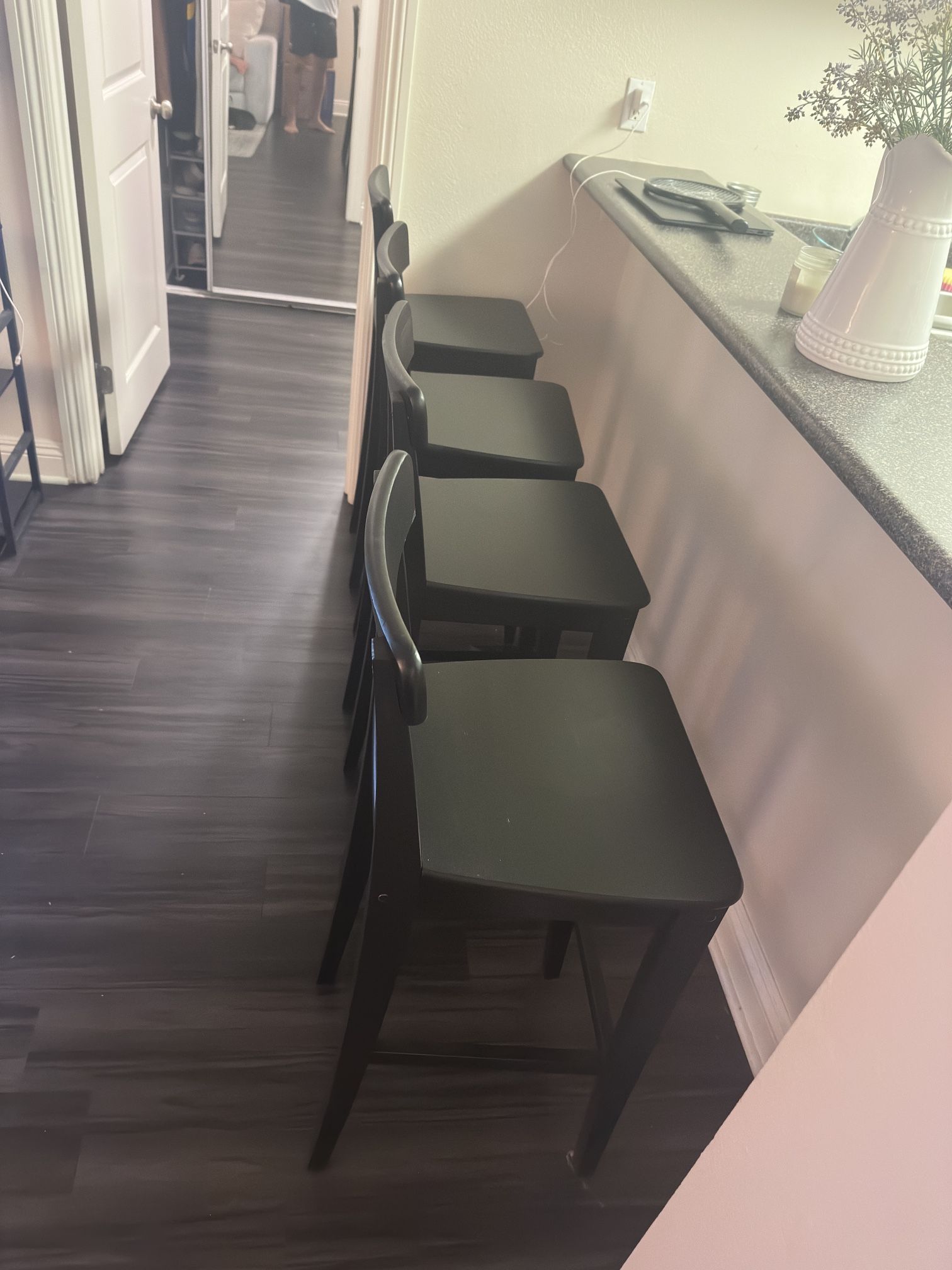 BAR STOOL