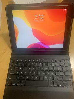 iPad 6th ZAGG case with wireless keyboard Case Only