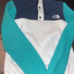 North Face Small Size 7/8 Sweater 