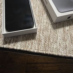 IPHONE 14 128GB UNLOCKED  IN BLACK/BLUE