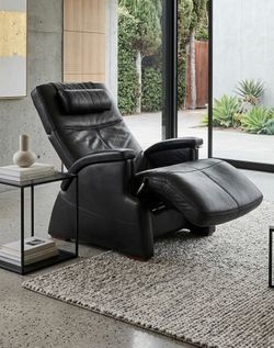 Human Touch Perfect Chair PC-085 Zero Gravity Power Recliner Black