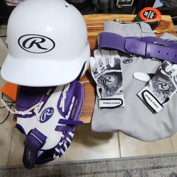 BASEBALL GEAR FOR YOUTH IN EXCELLENT CONDITION 