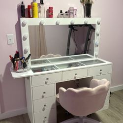Vanity Desk   