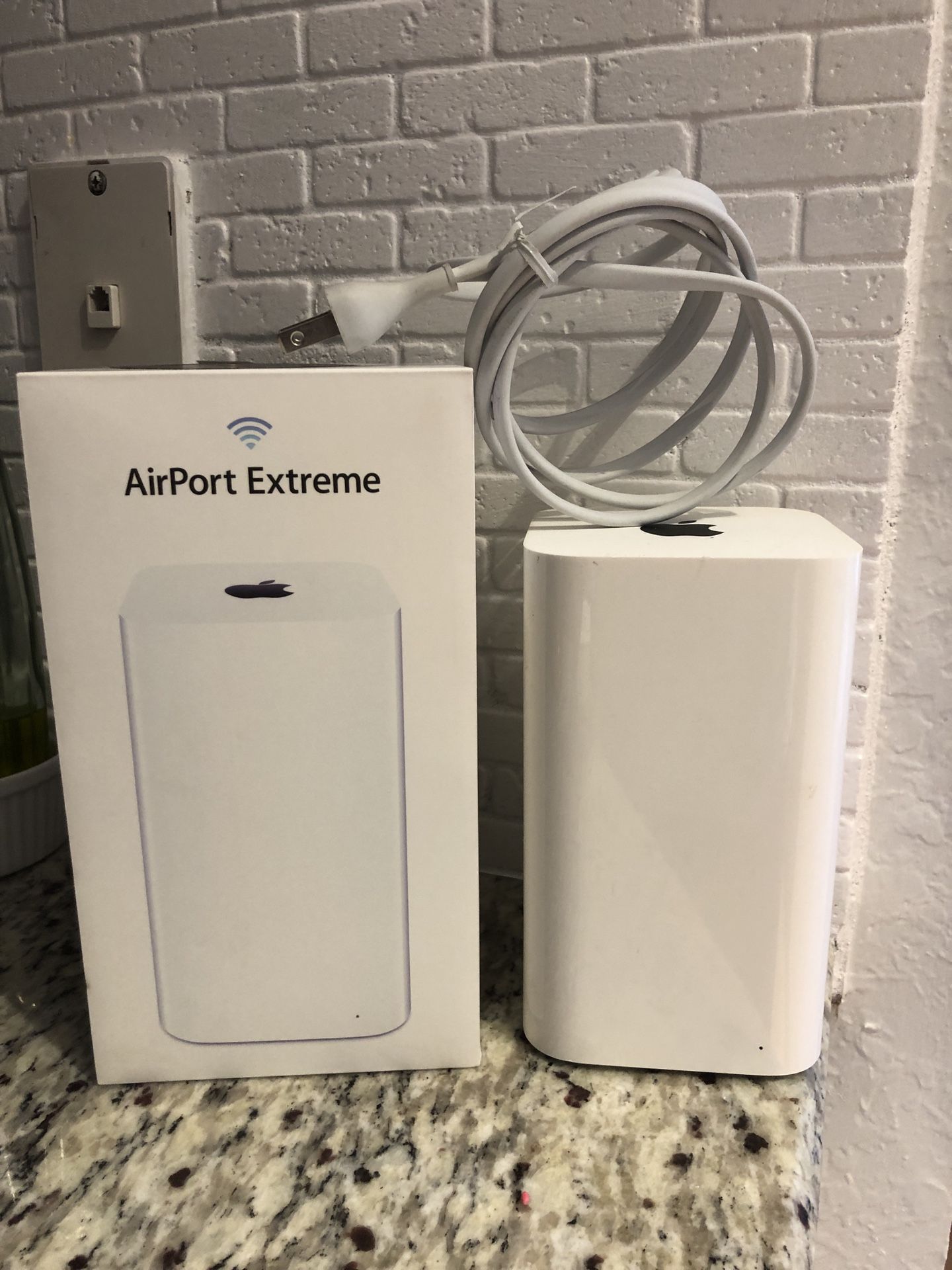 Apple Airport Wifi Router