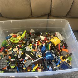 LEGO Huge Bin of 25 Pounds
