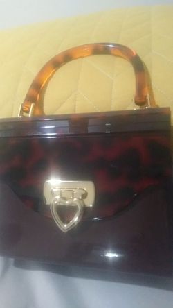 Cartera pequena. LINDA. FORMAL