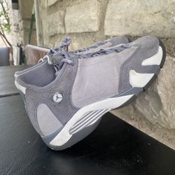 Air Jordan 14 'Flint Grey' GS —-Size 7Y —$49