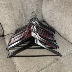 Wooden Clothing Hangers 