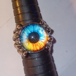Silvertone Metal Eyeball Ring