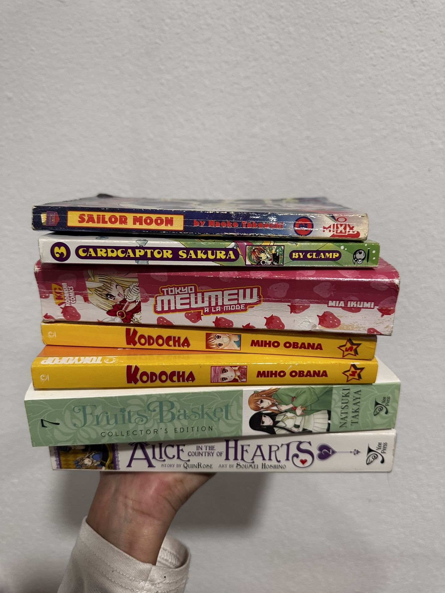 Bundle of 7 Used Manga Books – Shojo Classics & Fan Favorites!