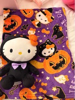 Halloween Hello Kitty Plushie and Throw Blanket Set🖤