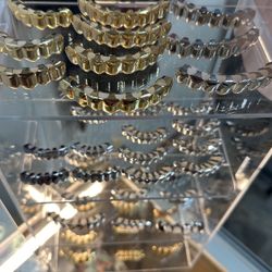 14k Gold Plated Gold Grills Universa 6 And 8 Gold Or Silver Available Real Easy To Put On Come With Mold 