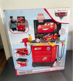 Disney Pixar Cars Service Station Toy Vehicle Playset