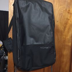 Nomatic Black Backpack