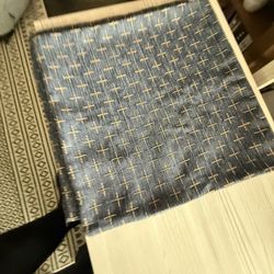 BRAND NEW AMAZON 4   PILLOW 18 “. By 18 “ COVERS NEVER  USED BRAND NEW ! Valued $69. Asking only $35. Today moving YARBROUGH