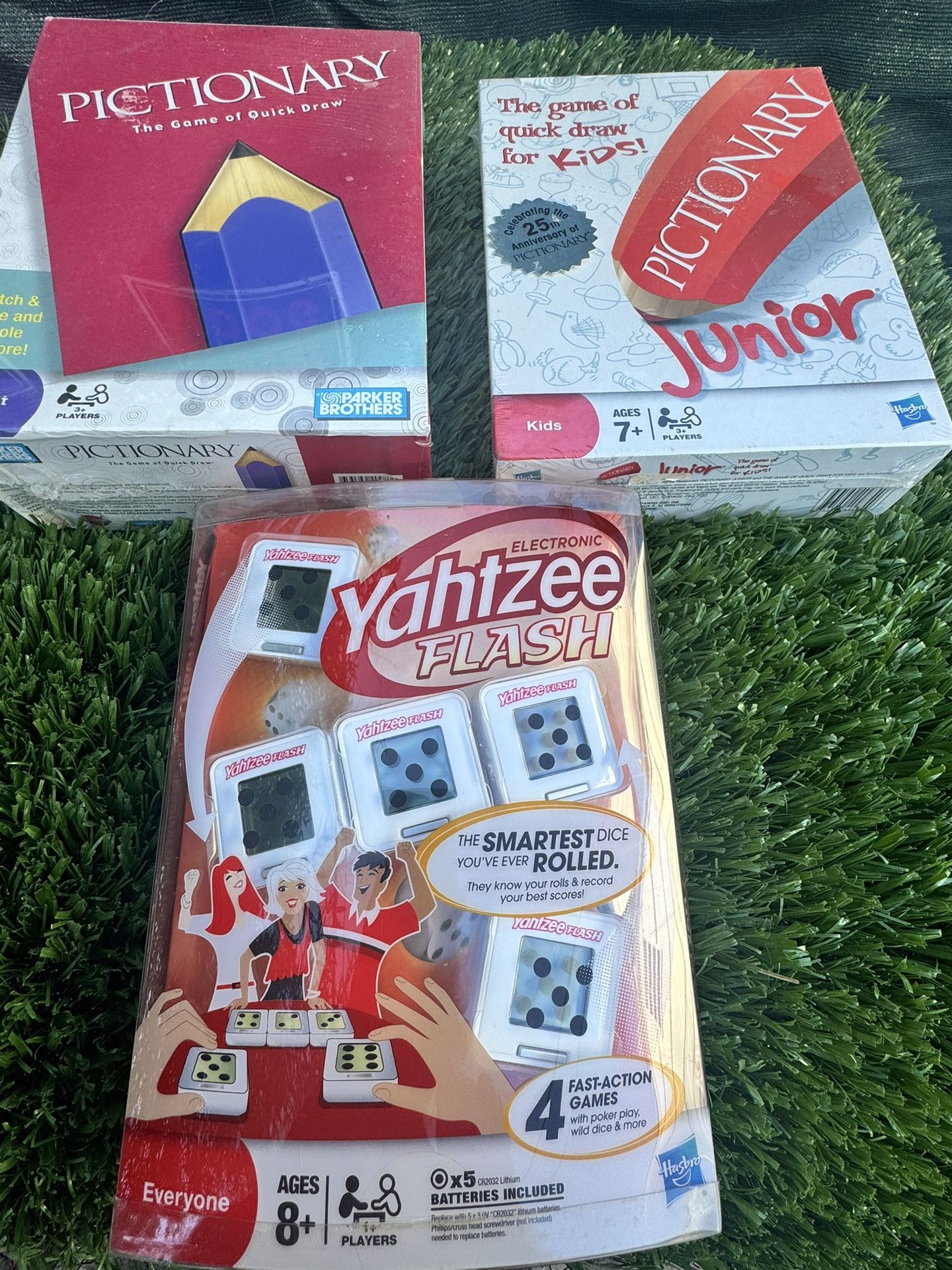 Three Games: 1) Pictionary (Adult), 2) Pictionary (Junior) And 3) Yahtzee Flash (With Smart Interactive Dice) Includes All 3 Games For Game Night