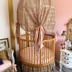 Vintage Circular Crib with Canopy and Mattress 